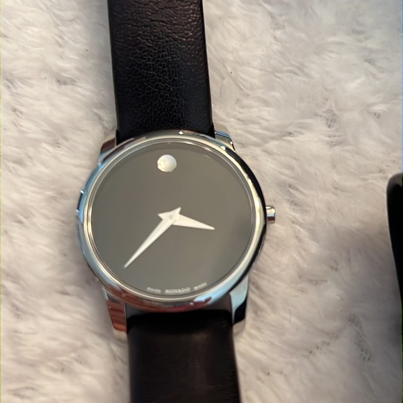 MOVADO Women's Museum Classic Watch – Black Dial, Leather Band, NEW Never Used - Picture 7 of 12